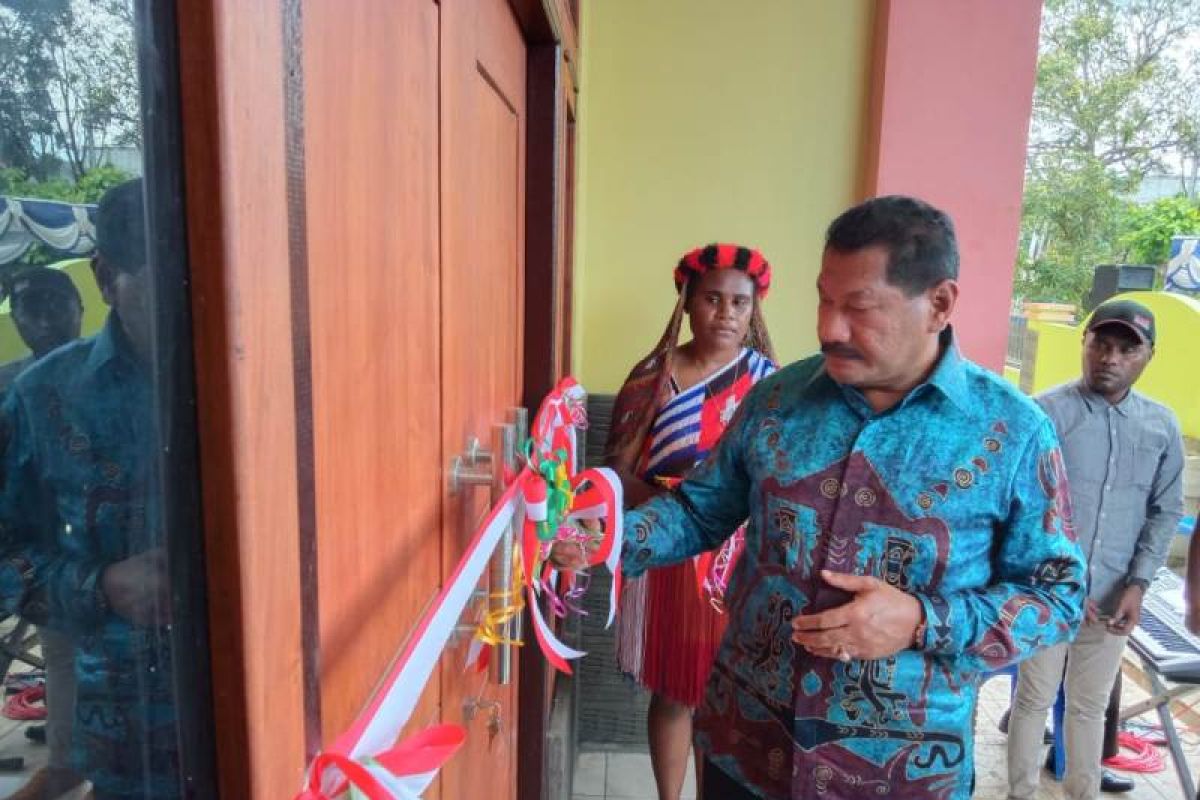 Bupati Jayawijaya resmikan asrama mahasiswa di Kota Jayapura