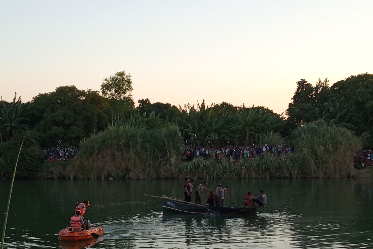 Sebelum jatuh, peswat latih Cessna terbang rendah