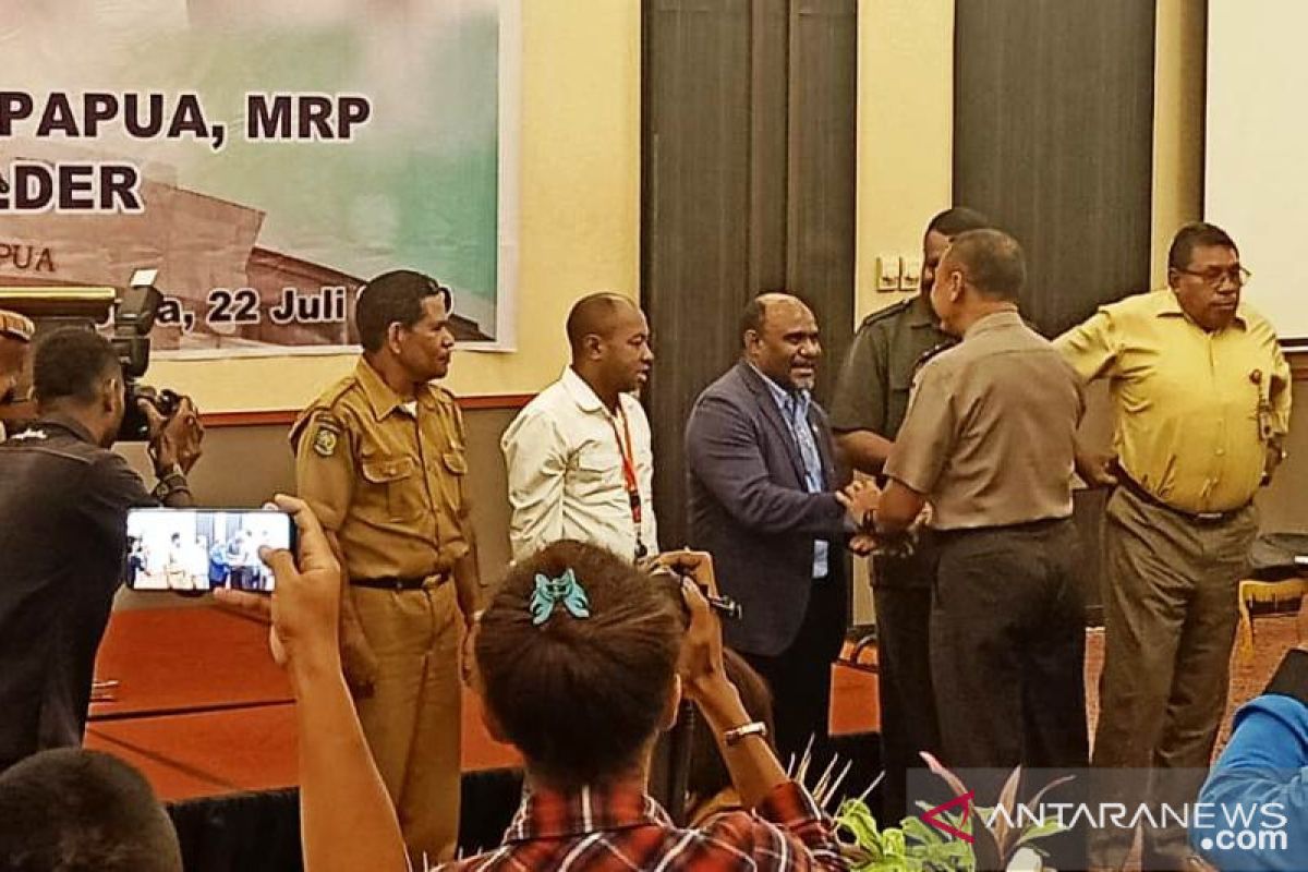 Legislator DPRP pertanyakan pembentukan polres/polsek di pedalaman Papua