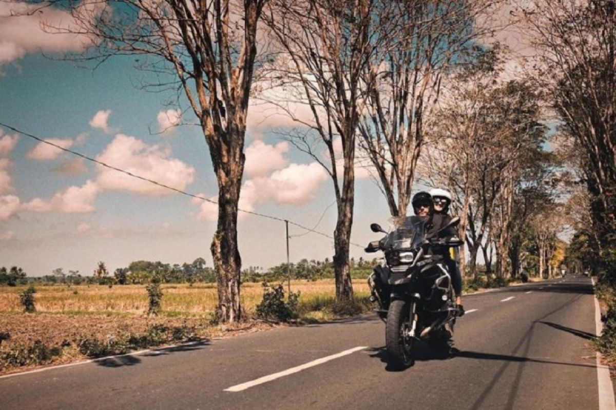 Darius Sinathrya sering touring bermotor di Bali