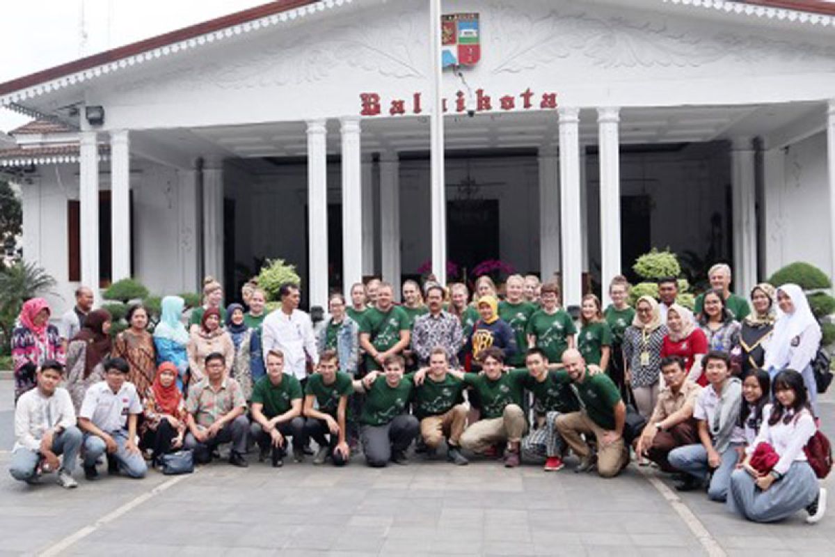 24 siswa SMA asal Belanda belajar budaya dan lingkungan di Kota Bogor