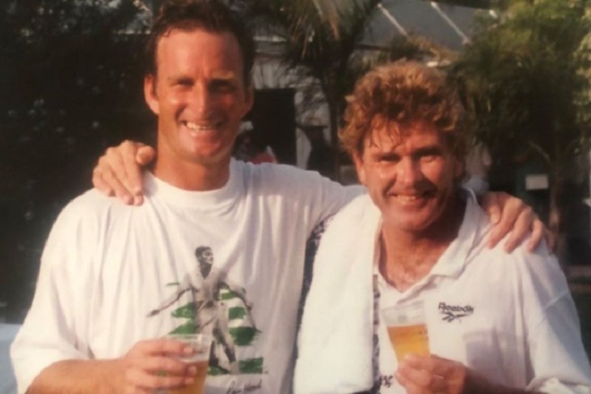 Mantan bintang tenis David Cup dan Juara Wimbledon Australia Peter McNamara meninggal