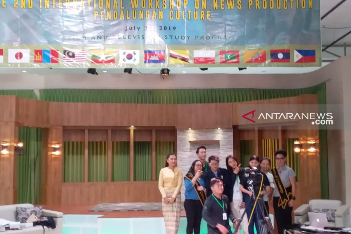 Kemah budaya internasional Universitas Jember diikuti peserta dari 11 negara