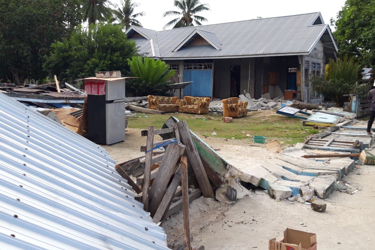 Dikbud Malut data sekolah rusak akibat gempa di Halsel