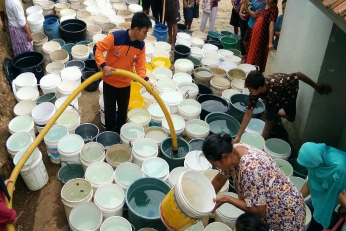 Kekeringan meluas, Banyumas intensifkan penyaluran bantuan air