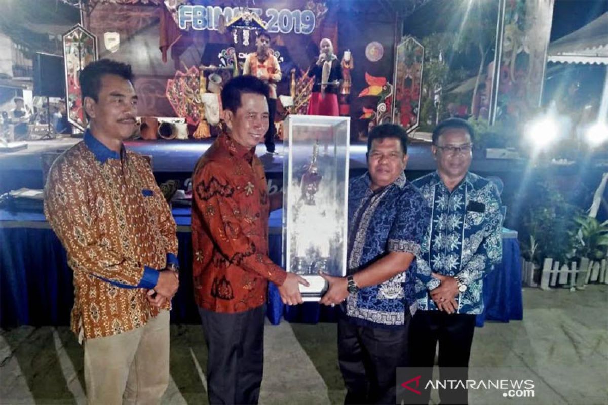 Kecamatan Teweh Tengah kembali juara umum FBIMBT 2019