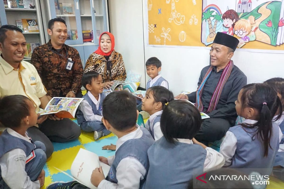 Jasindo mendirikan kampung baca di Lombok Barat