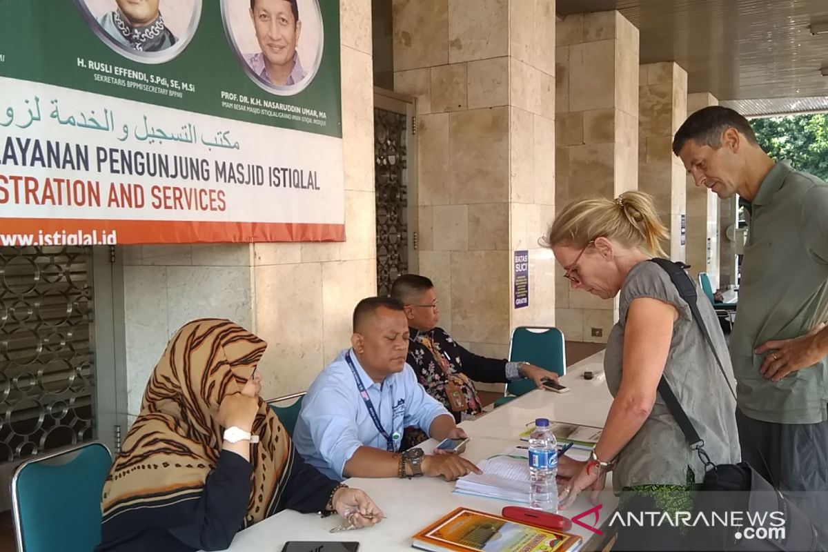 Kunjungan wisman ke Masjid Istiqlal capai 300 orang per hari