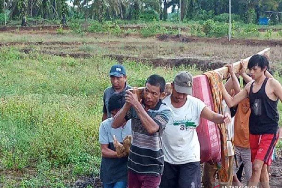 Sambaran petir akibatkan warga Mukomuko meninggal