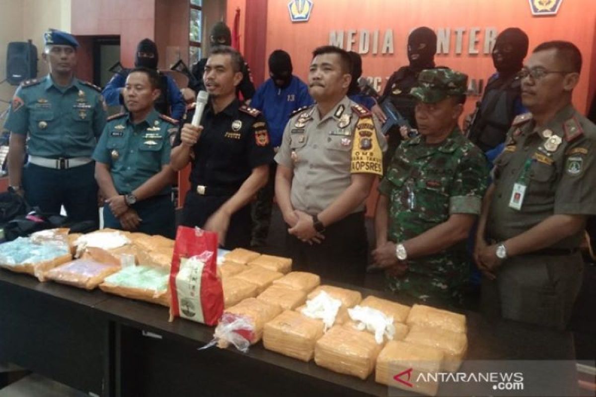 Aparat Dumai berhasil  gagalkan penyelundupan 27 kg sabu dan 20 ribu ekstasi