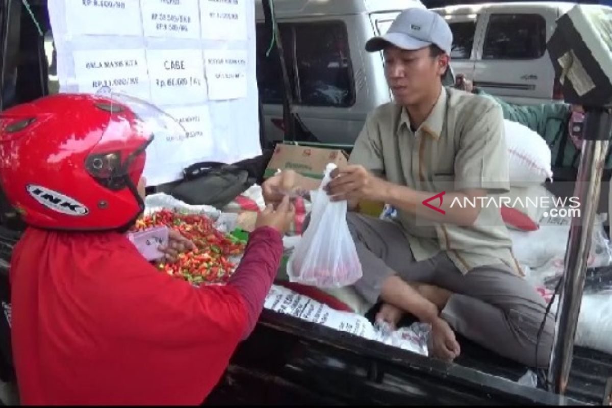 Harga cabai melonjak, Bulog Madiun gelar operasi pasar