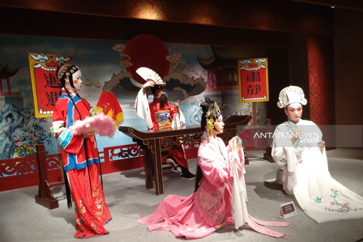 Melestarikan Opera Canton lewat museum