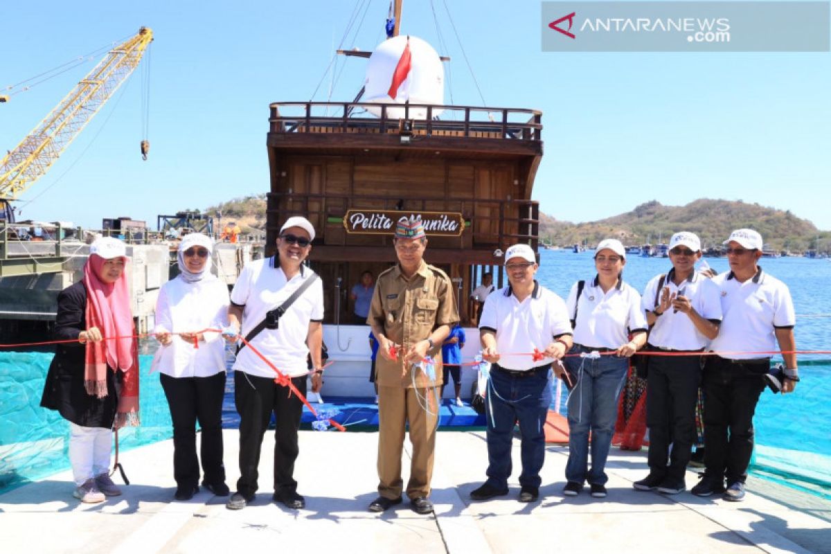 PT Pelni luncurkan Pinisi Pelita Arunika di Labuan Bajo