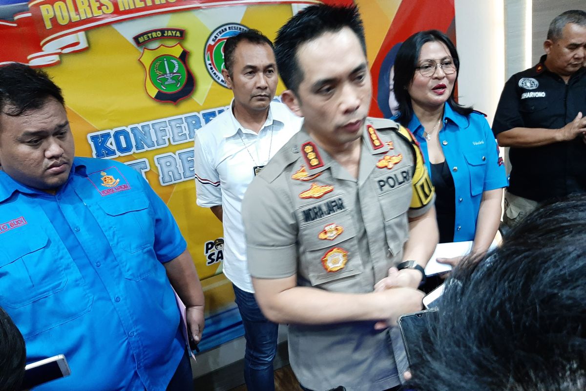 Aktor Jefri Nichol ditangkap karena  bawa lintingan ganja