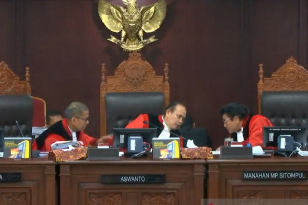 Sidang Pileg, MK minta KPU hadirkan kotak suara TPS 12 Bintan Timur