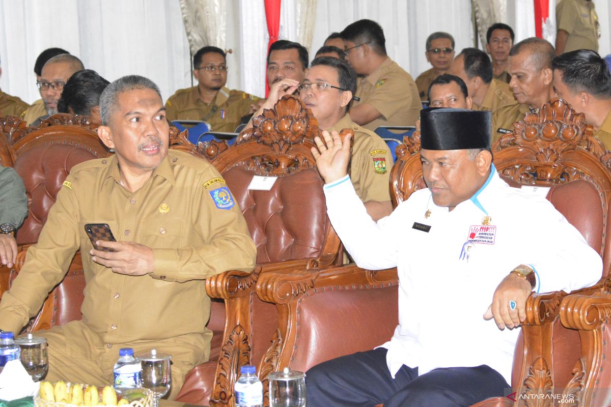 Bupati instruksikan SKPD ikuti sosialisasi Permendagri hingga selesai