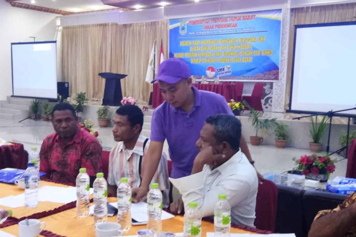 Kurikulum kewirausahaan bagi SMK segera diterapkan di Papua Barat