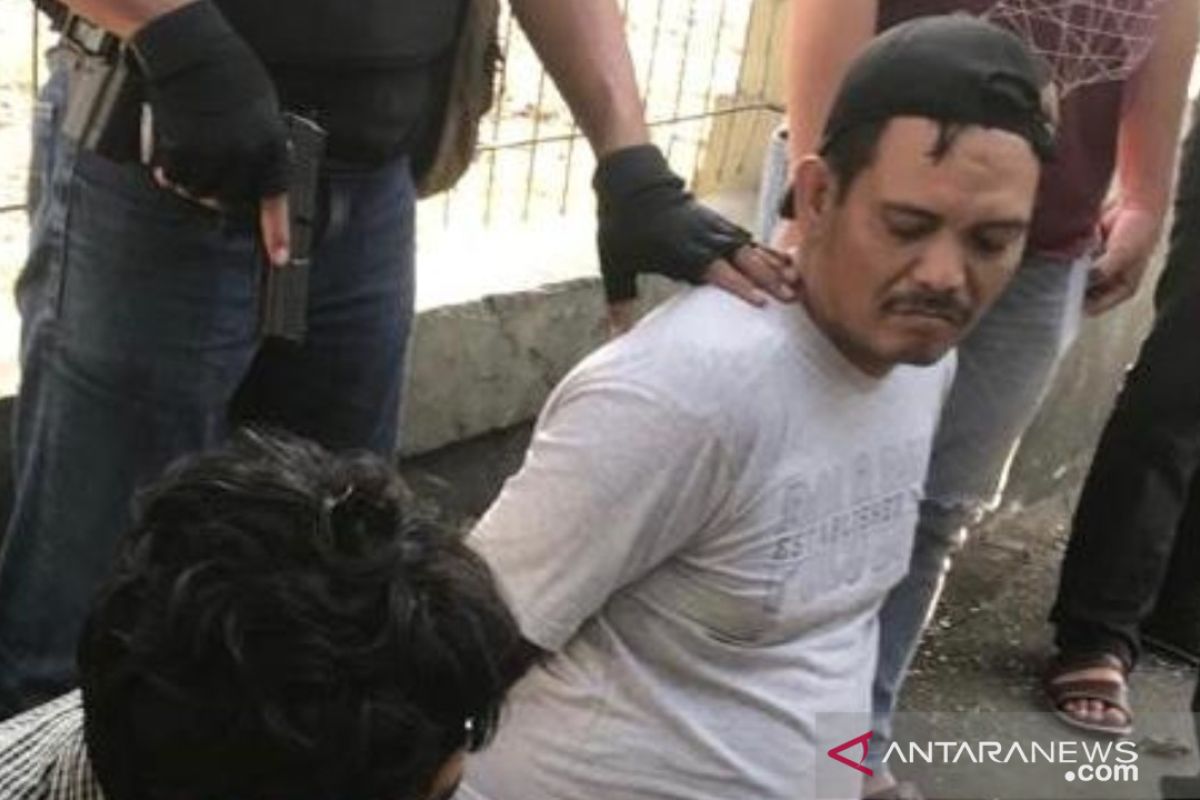BNN tangkap lima tersangka jaringan narkoba  Aceh - Bandung