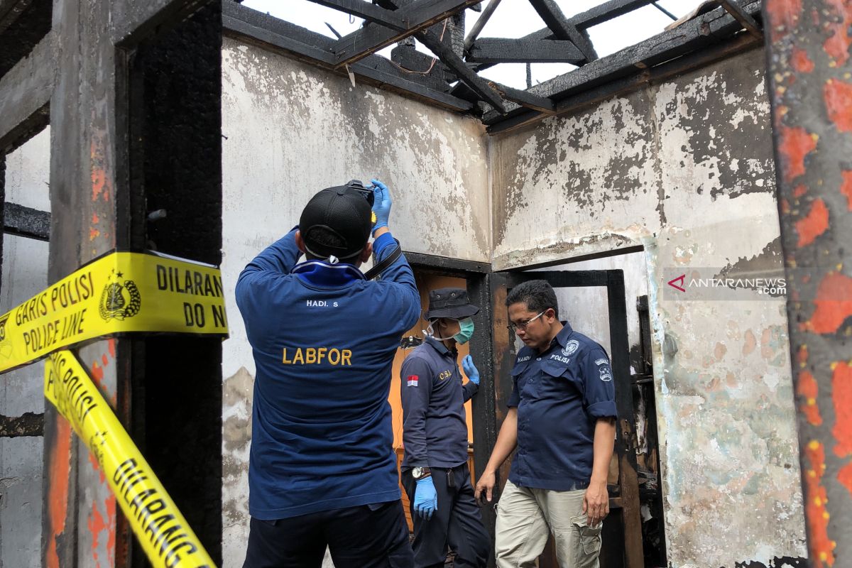 Puslabfor cari penyebab kebakaran rumah tewaskan empat anak di Kota Batu