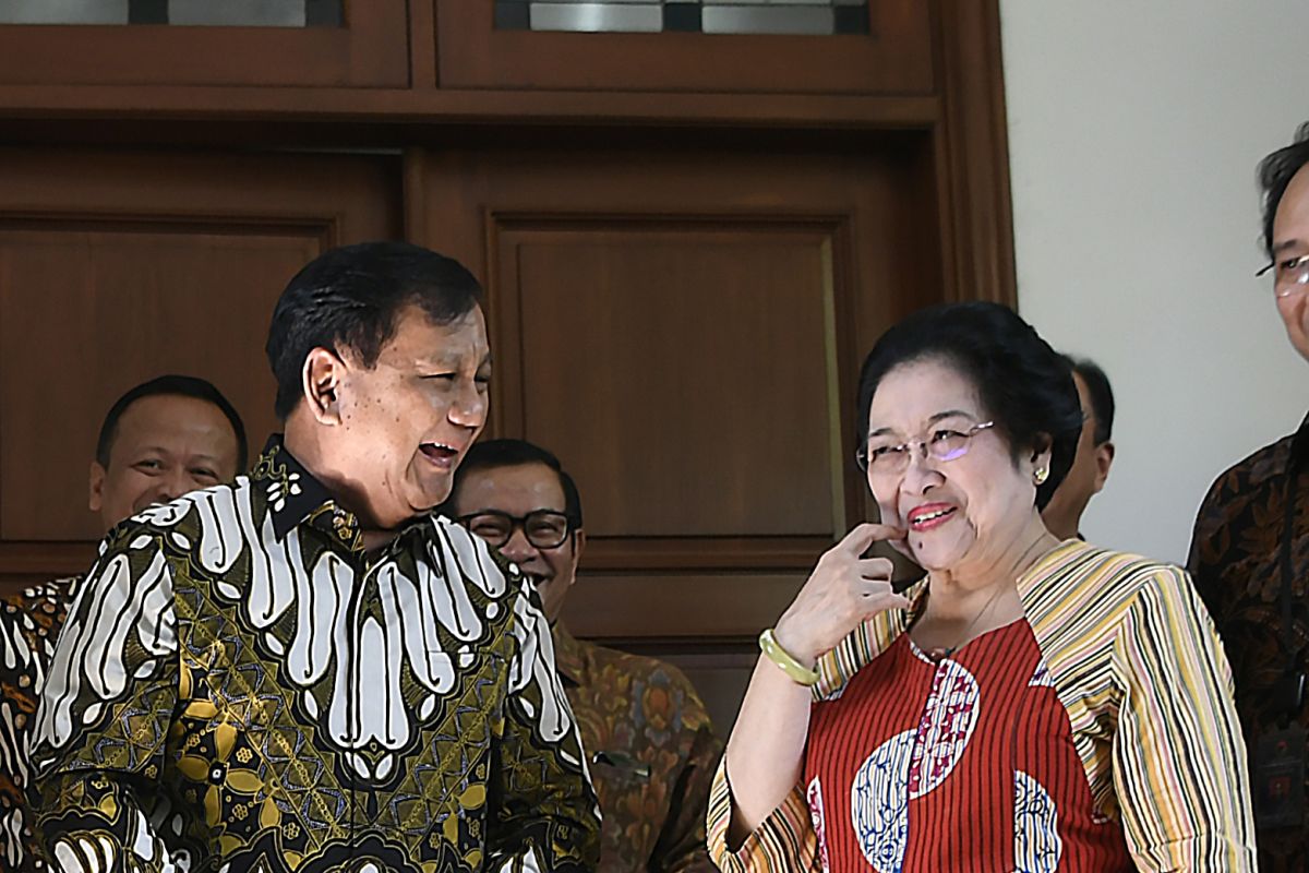 Megawati akui "politik nasi goreng" ampuh untuk Prabowo