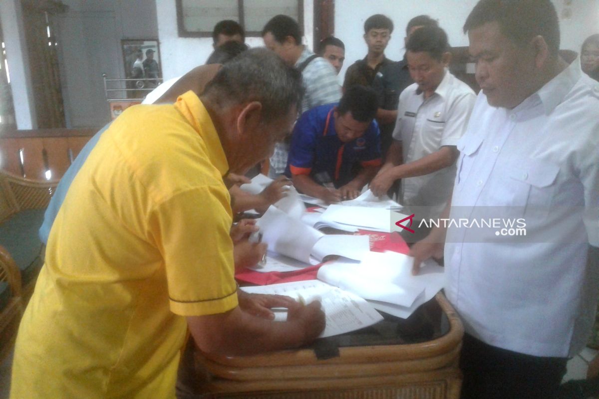 KPU Rejang Lebong serahkan berita acara penetapan calon terpilih