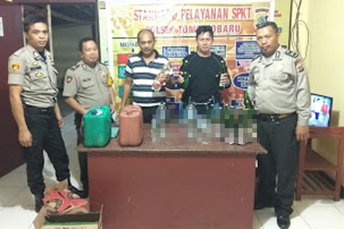 Polisi sita puluhan botol miras alkohol di sejumlah warung