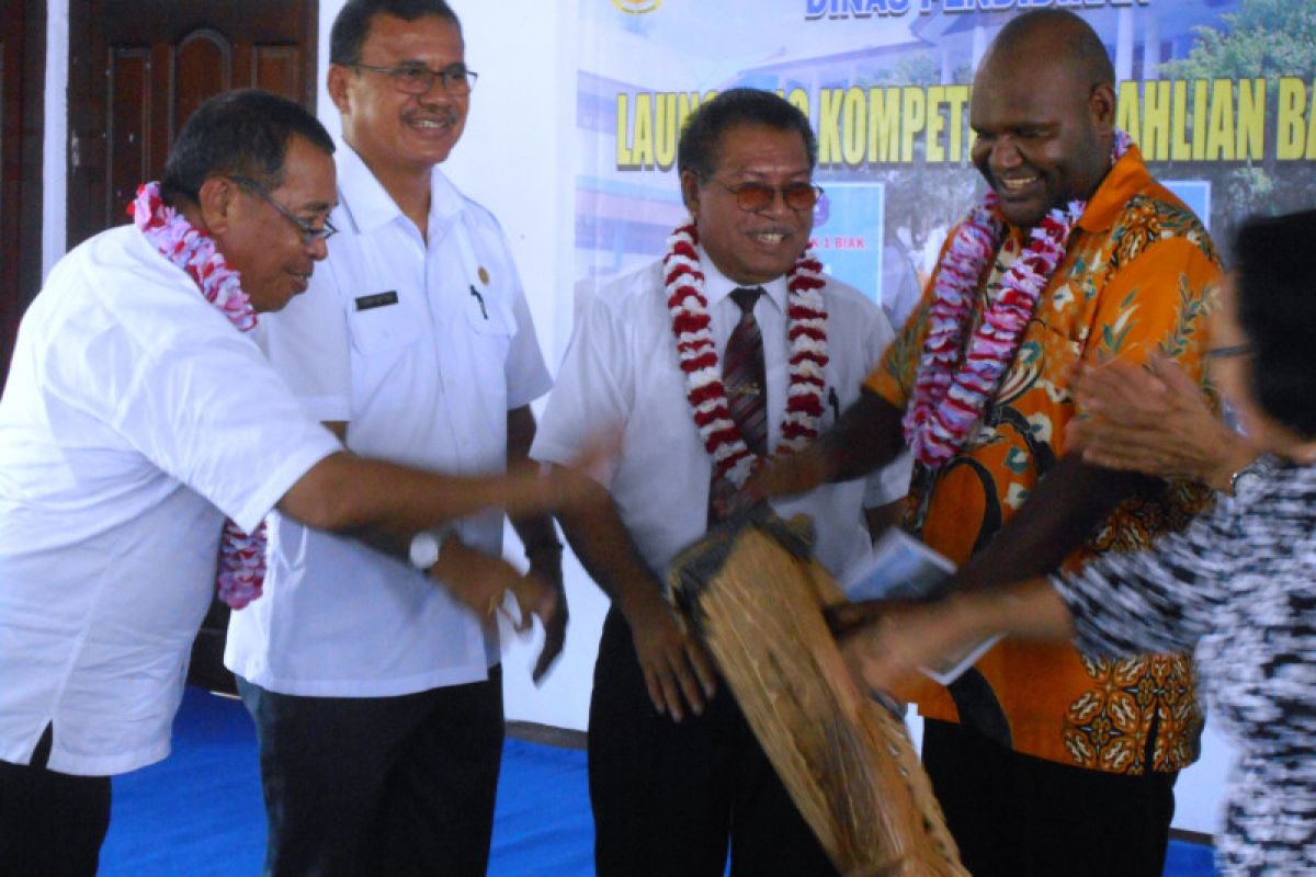 Disdik Papua revitalisasi program baru dua SMK di Biak Numfor