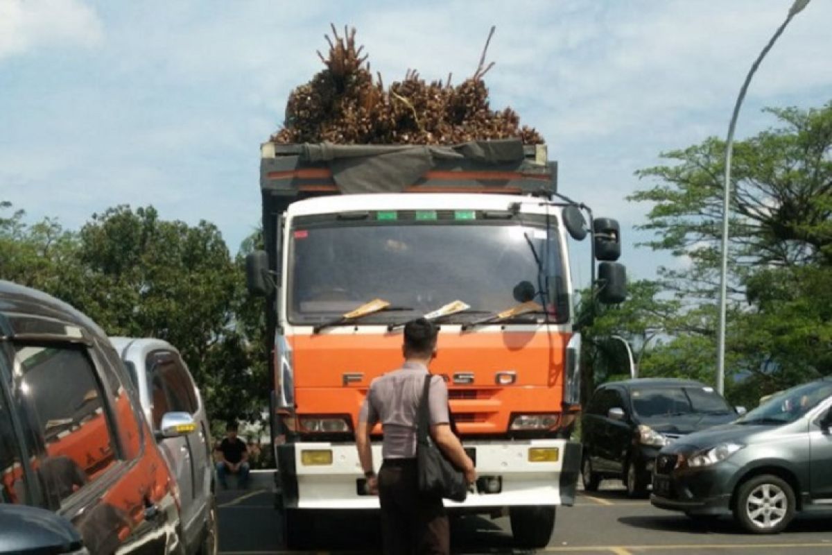 Polda Lampung amankan 20 Kg sabu-sabu dari sebuah truk pengangkut rotan