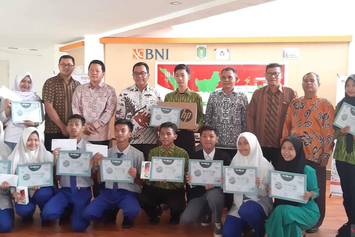 Pelajar SMKN 1 Pontianak raih juara 1 Program Aku Saudagar Muda BNI