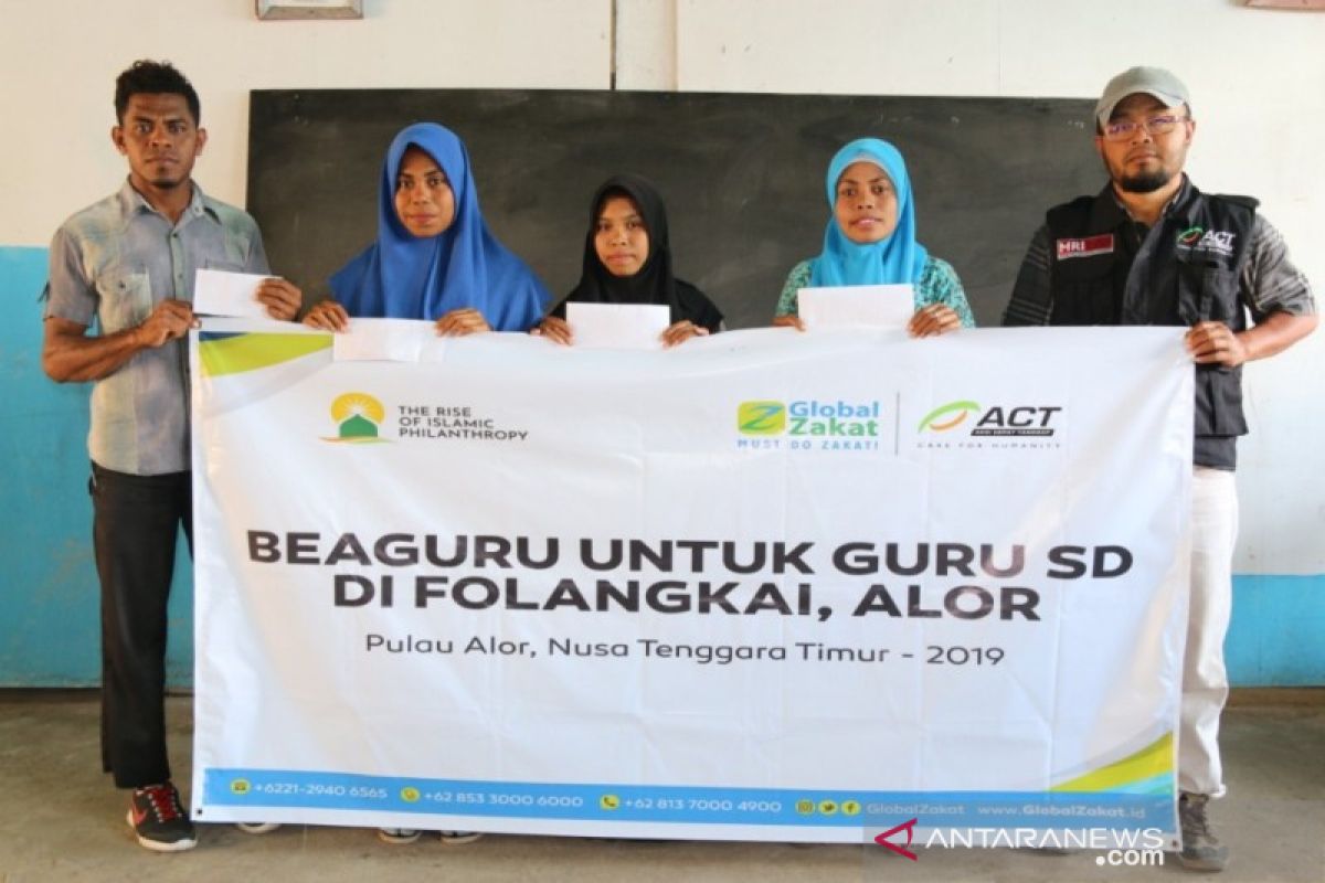 Ratusan Guru Tepian Negeri Terima apresiasi ACT melalui Beaguru