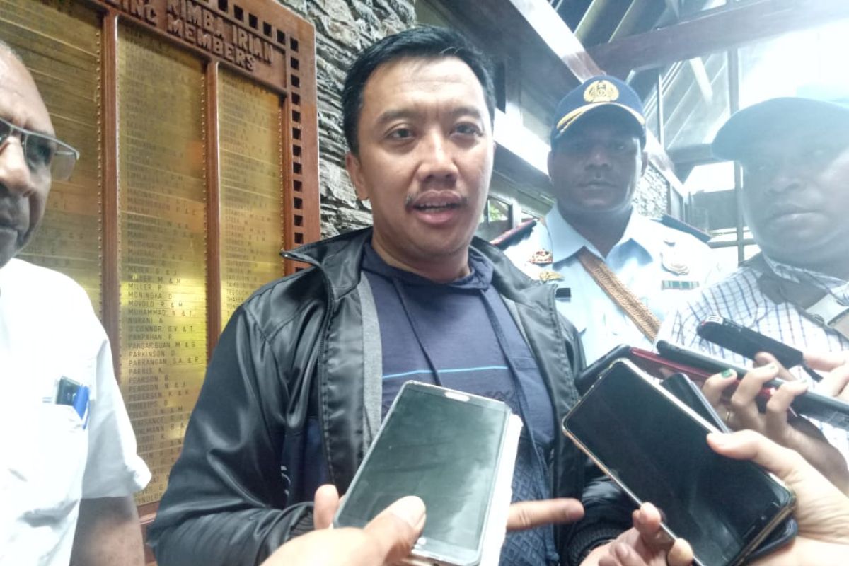 Menpora Imam Nahrawi diduga terima suap Rp26,5 miliar