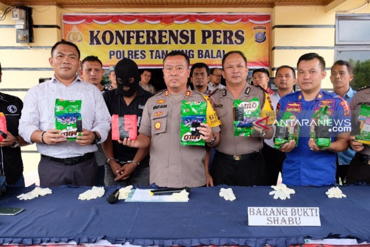 Polres Tanjungbalai amankan TKI bawa 8.000 gram sabu
