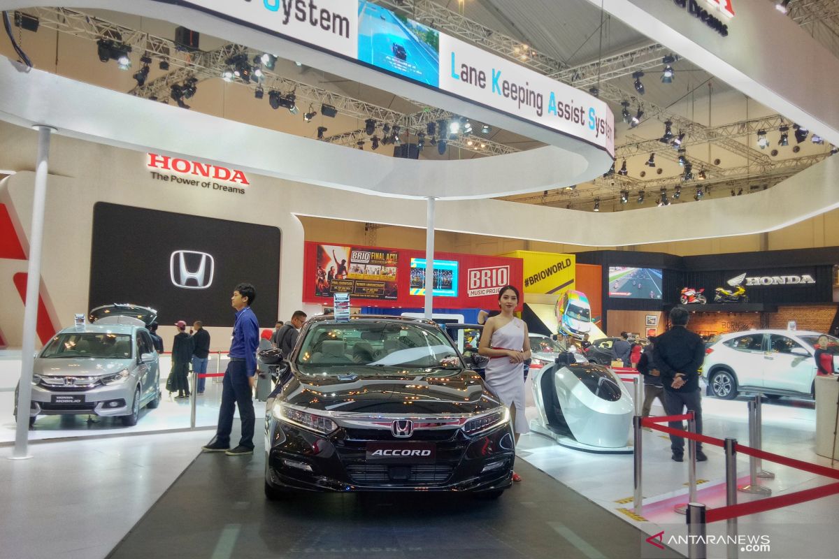 Honda turunkan harga aksesoris Accord hingga Brio