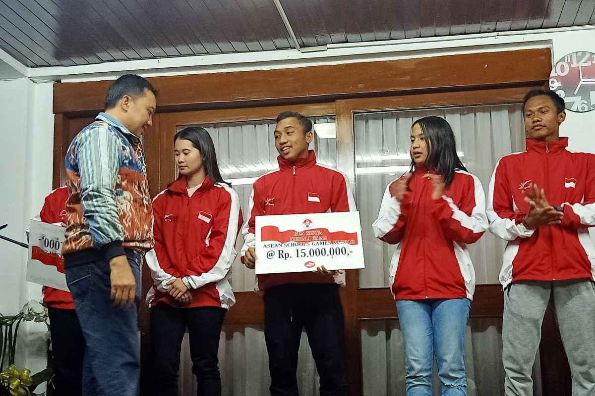 Kemenpora berikan beasiswa atlet berprestasi ASEAN Schools Games