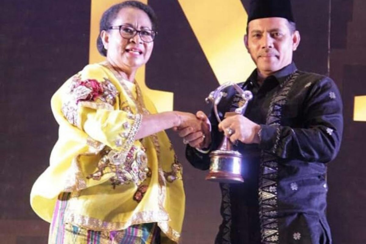 Kota Solok raih penghargaan Kota Layak Anak, naik satu peringkat ke kategori madya