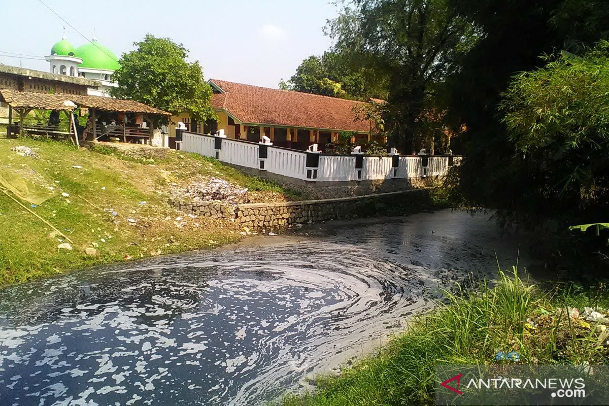 Wabup Karawang kecewa kinerja DLHK dalam atasi pencemaran sungai