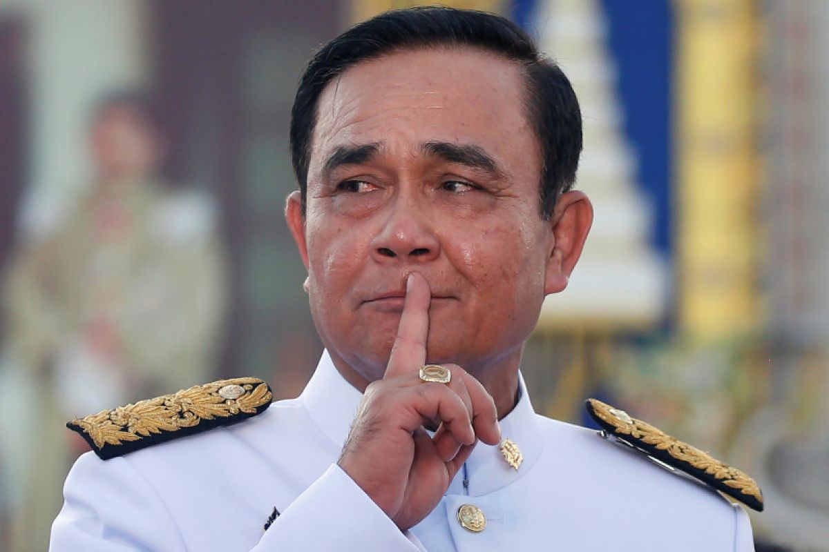 PM Thailand Prayuth Chan lolos dari mosi tidak percaya di parlemen