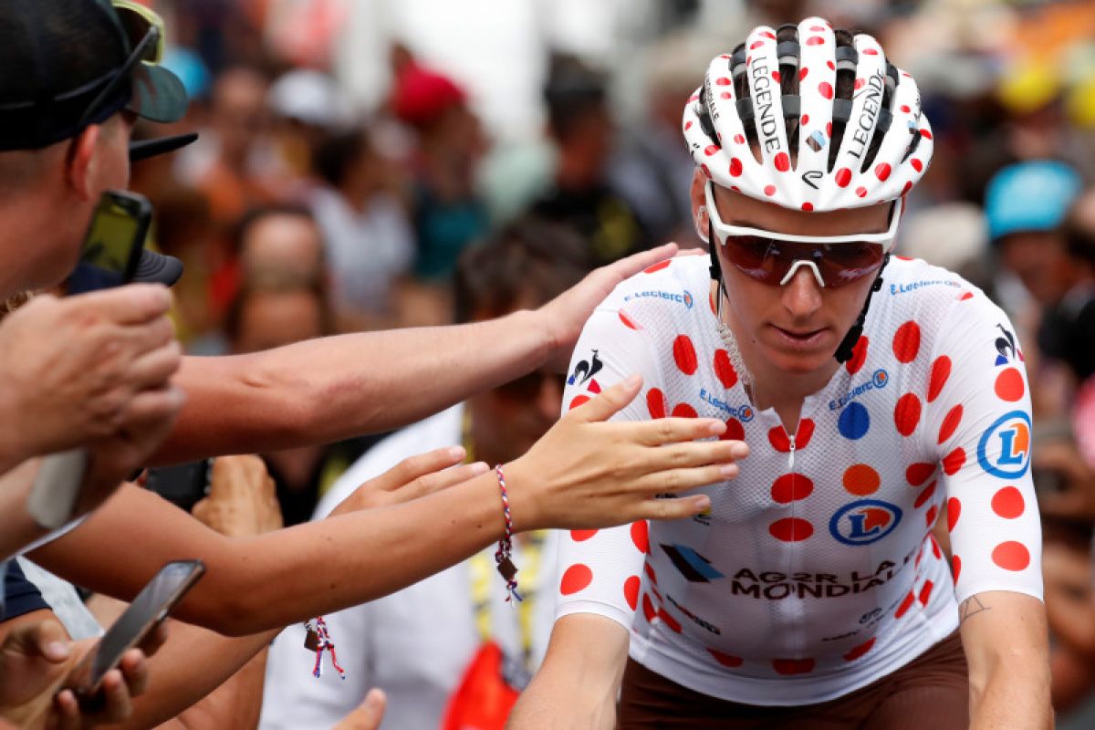 Pebalap sepeda Prancis Romain Bardet absen pada Olimpiade Tokyo