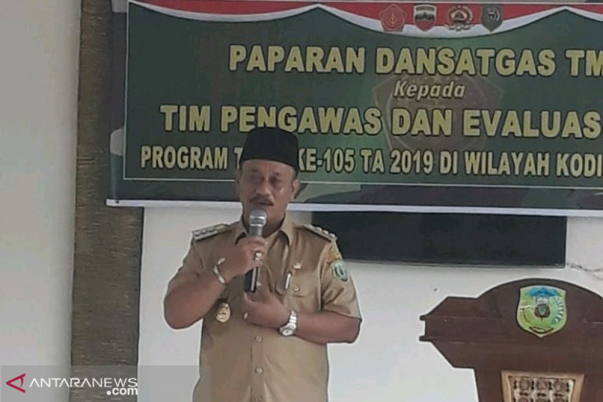 Bupati Palas kagum disiplin TNI di TMMD