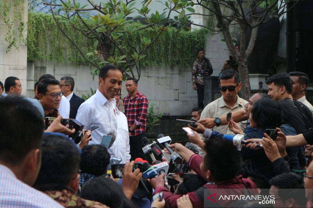 Pembubaran TKN dihadiri presiden terpilih Jokowi