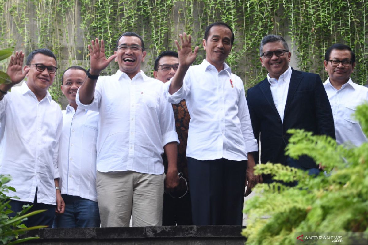 Jokowi akui sudah minta nama-nama calon menteri ke partai koalisi