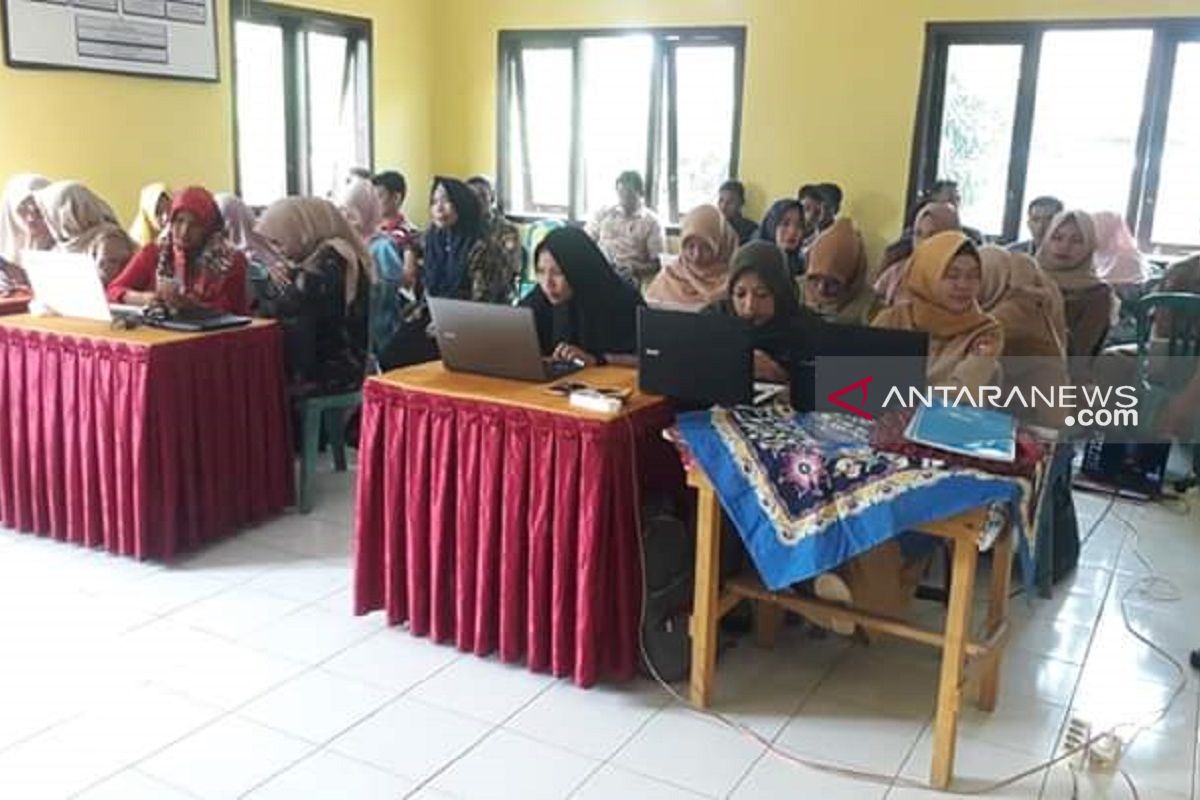 Perangkat desa Mukomuko terima jaminan kesehatan di 2020