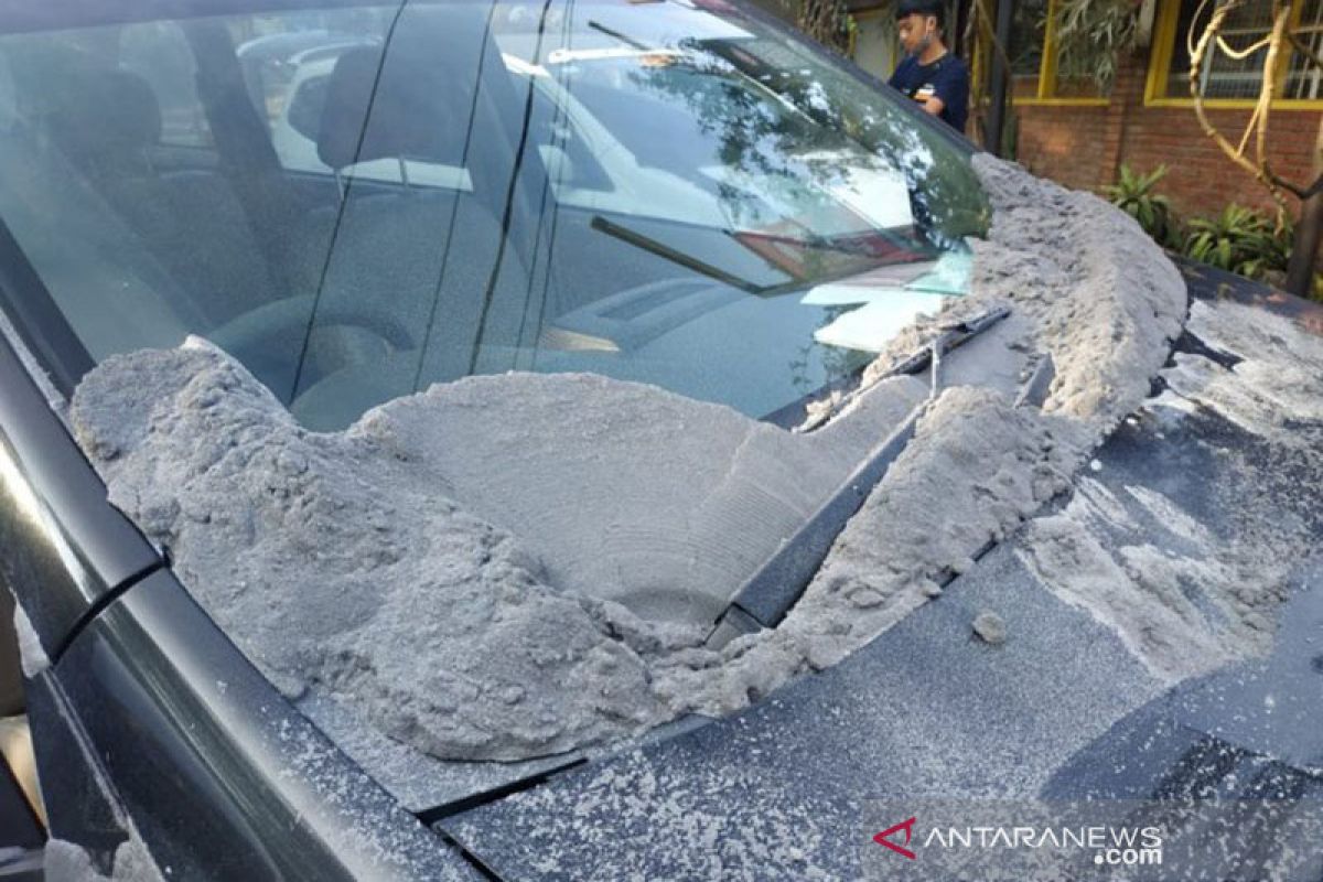 Selain erupsi Tangkuban Parahu menurun, kegempaan juga mengecil