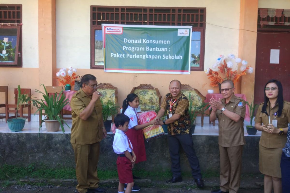 Peduli Pendidikan, Alfamart distribusikan Donasi dari konsumen