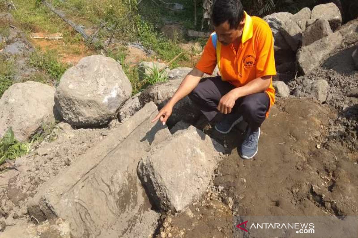 BPCB Jateng akan ekskavasi temuan batuan candi di Mantingan Magelang