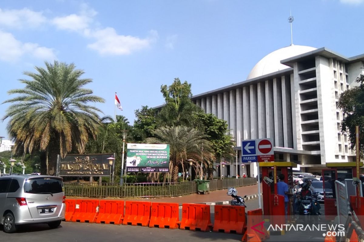 Syiar toleransi dan nasionalisme dari Masjid Istiqlal