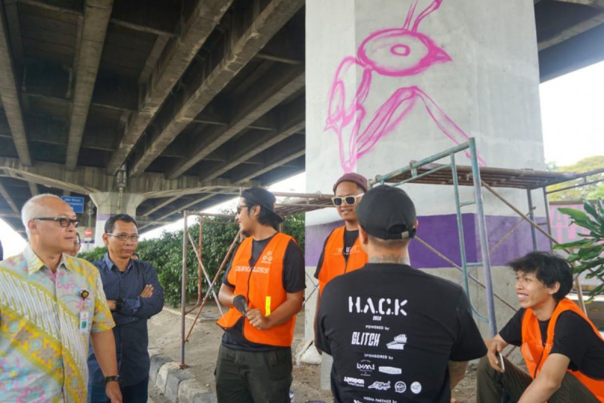 PUPR apresiasi kompetisi mural hiasi tiang jalan Tol Wiyoto Wiyono