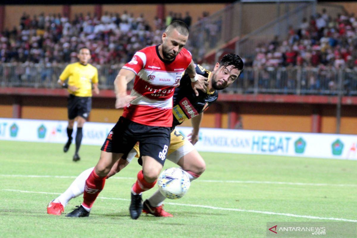 Madura United lumat Badak Lampung 5-1