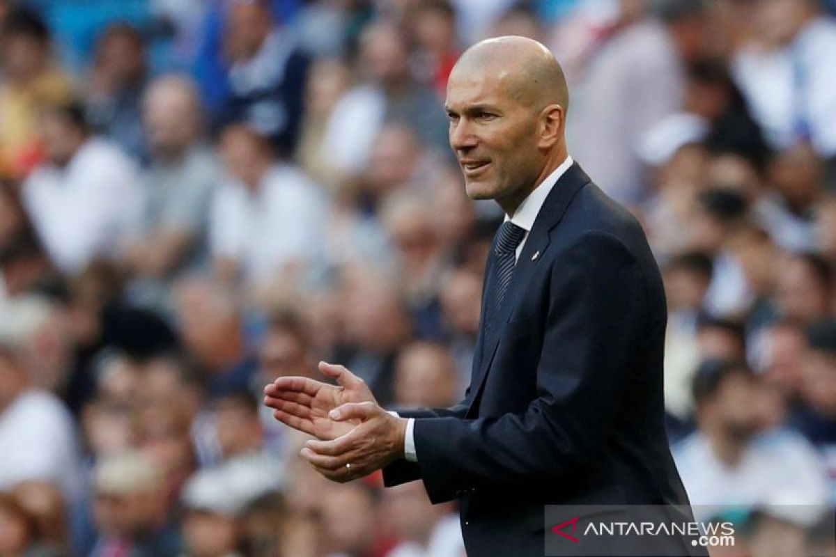 Zinedine Zidane optimistis Real Madrid tampil kompetitif musim ini