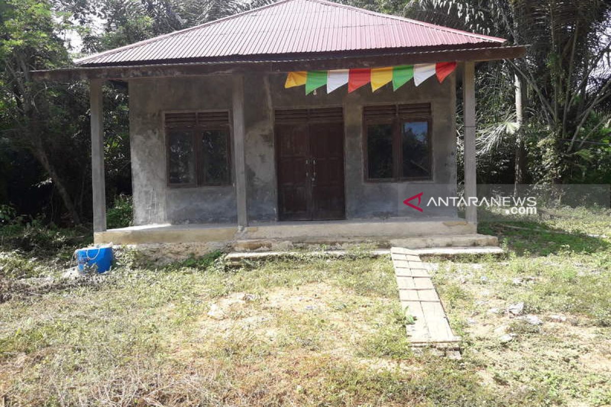 Desa Penantian bangun Polindes 24 jam